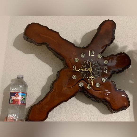 Retro Vintage Burl Wood Live Edge Wall Clock MCM Boho Cabin Lacquered Slab - Picture 5 of 12